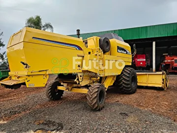 COLHEITADEIRA NEW HOLLAND TC 57 ANO 2006