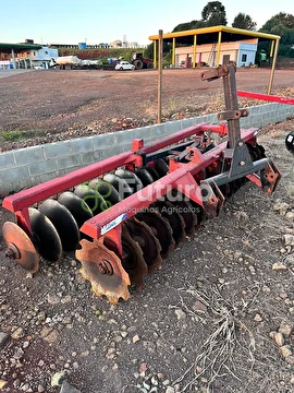 GRADE NIVELADORA TATU MARCHESAN GNL