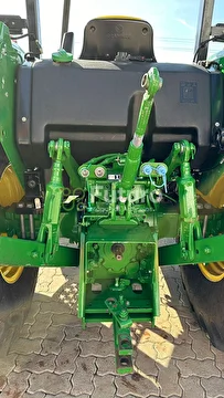 TRATOR JOHN DEERE 5080E ANO 2023