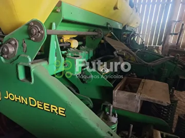 PLANTADEIRA JOHN DEERE 1109 ANO 2010