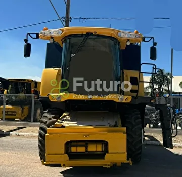 COLHEITADEIRA NEW HOLLAND CR 9060 ANO 2011