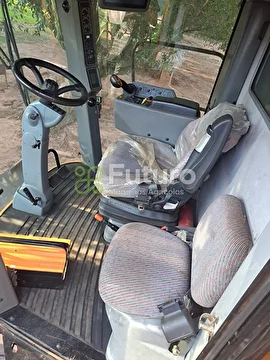 COLHEITADEIRA VALTRA BC 6500 ANO 2014