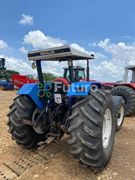 TRATOR NEW HOLLAND 8030 ANO 2005