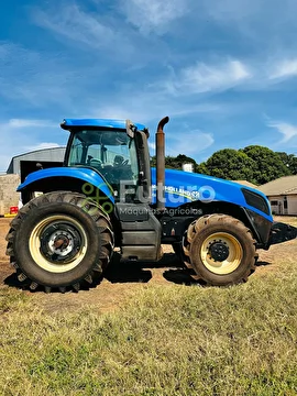 TRATOR NEW HOLLAND T8.270 ANO 2012