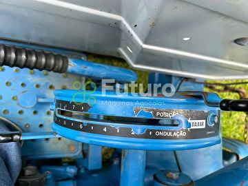 TRATOR FORD 4610 ANO 1989