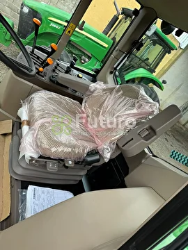 TRATOR JOHN DEERE 6125J ANO 2024