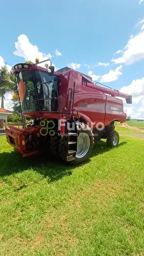 COLHEITADEIRA CASE 4130 ANO 2017