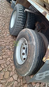 CAMINHÃO MERCEDES BENZ 1620 ANO 2004