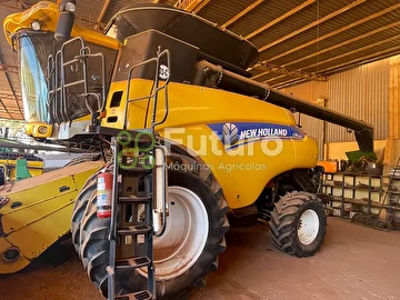 COLHEITADEIRA NEW HOLLAND CR 9080 ANO 2012