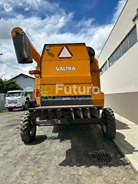 COLHEITADEIRA VALTRA BC 4500 ANO 2014