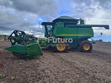 COLHEITADEIRA JOHN DEERE STS 9750 ANO 2005