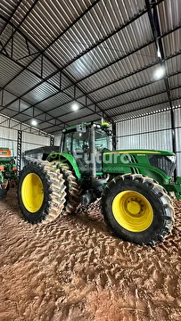 TRATOR JOHN DEERE 6210M ANO 2022