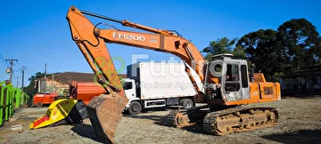 **ESCAVADEIRA FIATALLIS FH 200 ANO 2000