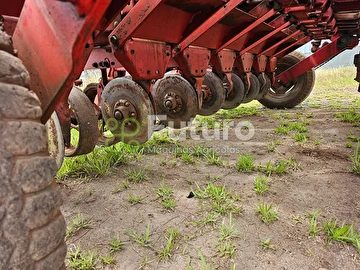 PLANTADEIRA SEMEATO PAR 2800 ANO 2006