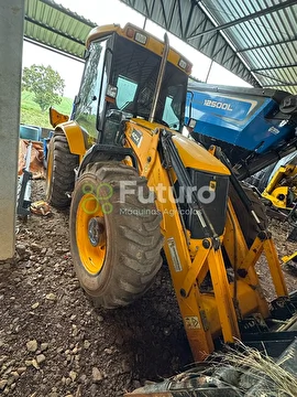 RETROESCAVADEIRA JCB 4CX ANO 2008
