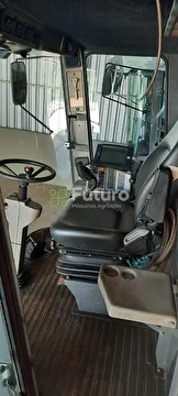 COLHEITADEIRA MASSEY FERGUSON 32 ANO 2008