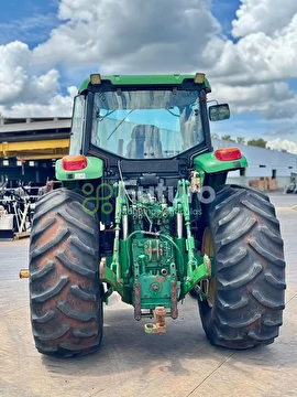 TRATOR JOHN DEERE 6180J ANO 2012
