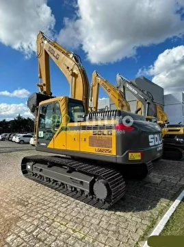 ESCAVADEIRA SDLG LG6225E ANO 2022
