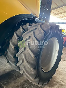 COLHEITADEIRA NEW HOLLAND CR 8090 ANO 2015