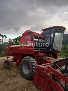COLHEITADEIRA MASSEY FERGUSON 3640 ANO 1990