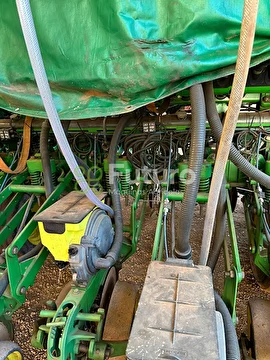 PLANTADEIRA JOHN DEERE 2122 ANO 2016