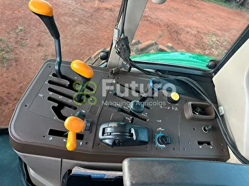 TRATOR JOHN DEERE 6145J ANO 2012