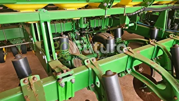 PLANTADEIRA JOHN DEERE 2115 CCS ANO 2017