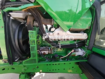 TRATOR JOHN DEERE 6130J ANO 2011
