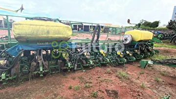 PLANTADEIRA JOHN DEERE 2126 CCS ANO 2011