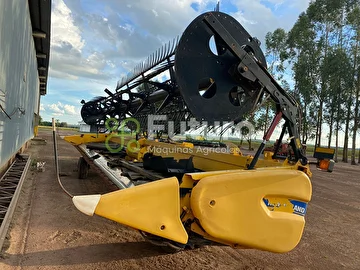 COLHEITADEIRA NEW HOLLAND CR 8090 ANO 2015