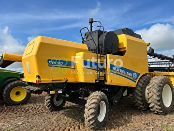 COLHEITADEIRA NEW HOLLAND TX 5.90 ANO 2020