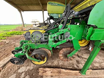 PLANTADEIRA JOHN DEERE 2113 ANO 2016