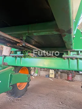 DISTRIBUIDOR STARA HERCULES 10.000 INOX ANO 2019