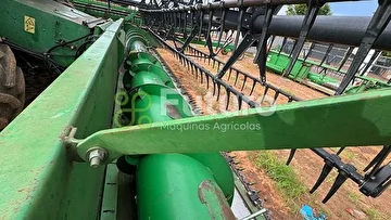 COLHEITADEIRA JOHN DEERE 1550 ANO 2002