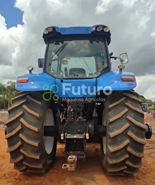 TRATOR NEW HOLLAND T8.385 ANO 2013