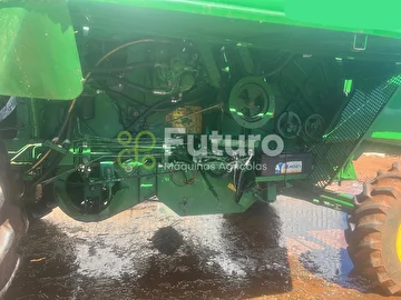 COLHEITADEIRA JOHN DEERE 1450 ANO 2002