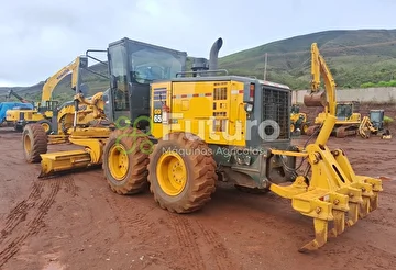 MOTONIVELADORA KOMATSU GD655-5 ANO 2023