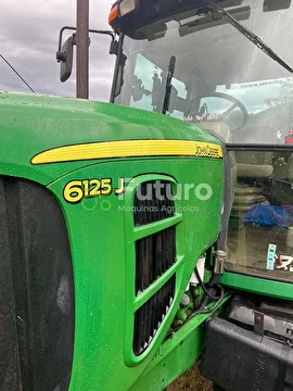 TRATOR JOHN DEERE 6125J ANO 2016