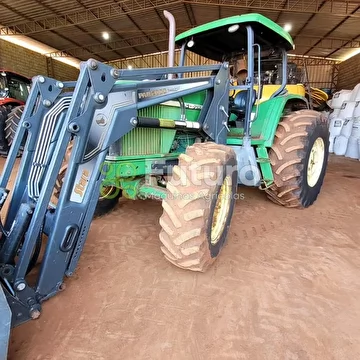 TRATOR JOHN DEERE 6600 ANO 2001
