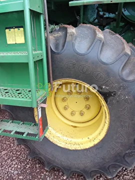 COLHEITADEIRA JOHN DEERE 1470 ANO 2013