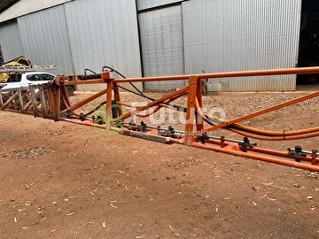 PULVERIZADOR JACTO UNIPORT 2500 ANO 2010