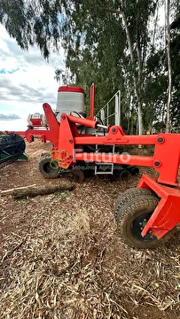 PLANTADEIRA JUMIL 8090PD ANO 2017