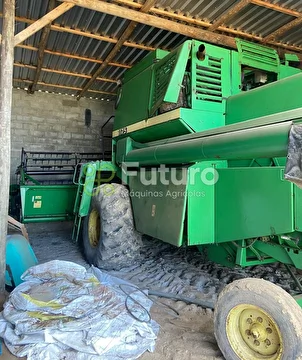 COLHEITADEIRA JOHN DEERE 1175 ANO 1999