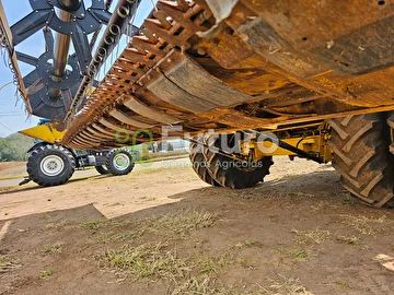 COLHEITADEIRA NEW HOLLAND TC 57 ANO 2007