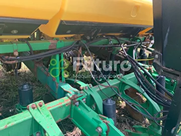 PLANTADEIRA JOHN DEERE 2113 ANO 2008