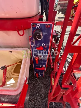PULVERIZADOR KUHN PORTER 800 LTS ANO 2023