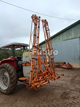 PULVERIZADOR JACTO 800 LITROS ANO 2010