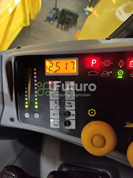 COLHEITADEIRA NEW HOLLAND 5070 ANO 2016