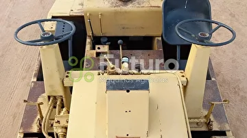 ROLO COMPACTADOR MULLER AP-26 ANO 1985