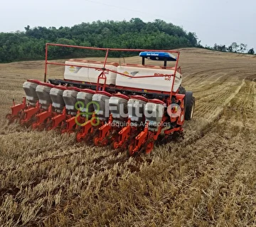 PLANTADEIRA KUHN PDM PG 900 ANO 2013